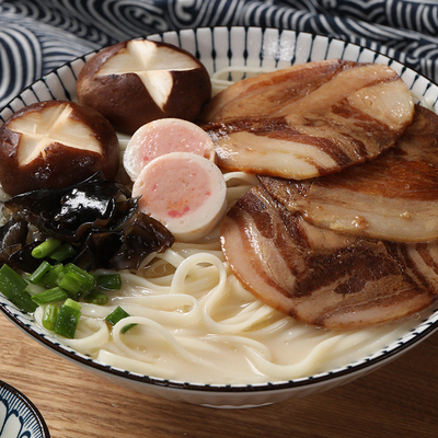 신선한 누드레 지방이 적은 라멘 누드레 맛있는 간편한 요리 일본 누드레 신선한 우돈