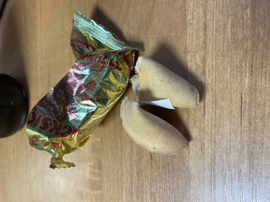 커피 맛의 쿠키로 행운 쿠키 게임을 업그레이드하세요