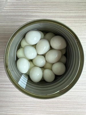고단백질 신선한 식탁 계란 갈색과 흰색 요리 된 425g 캔 소금 된 양파 계란