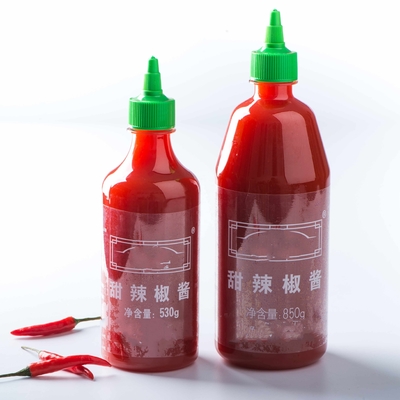 간장 맛 달콤한 스리라차 핫 칠리 소스 및 합리적인 내용
